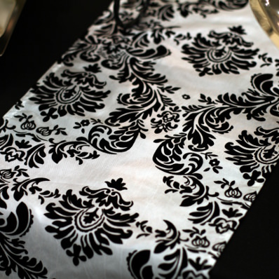 damask runner