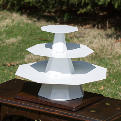 white octagon cake stand